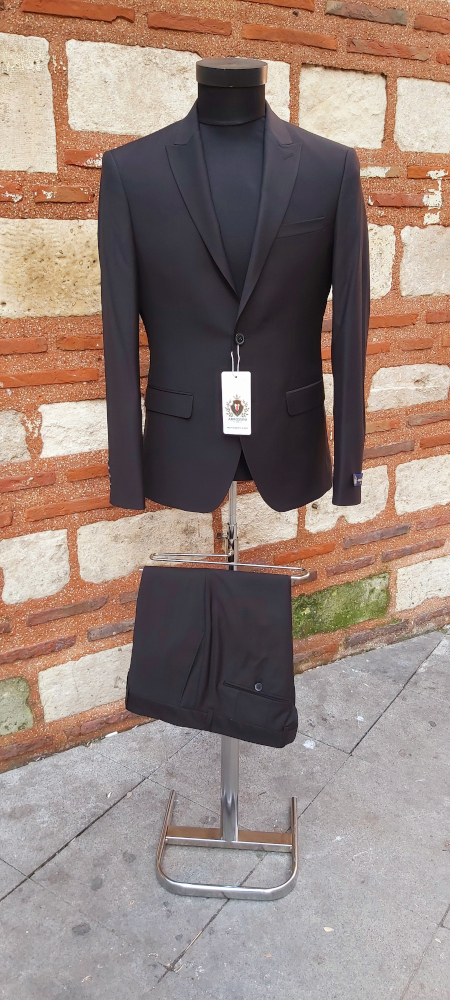 Black Suit Abrossini